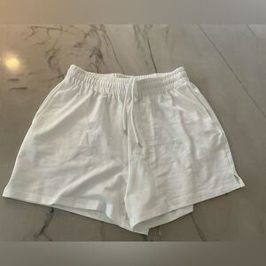 Automet Women’s shorts Size L white